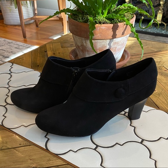 Amelia Grace Black Suede Ankle Boots 